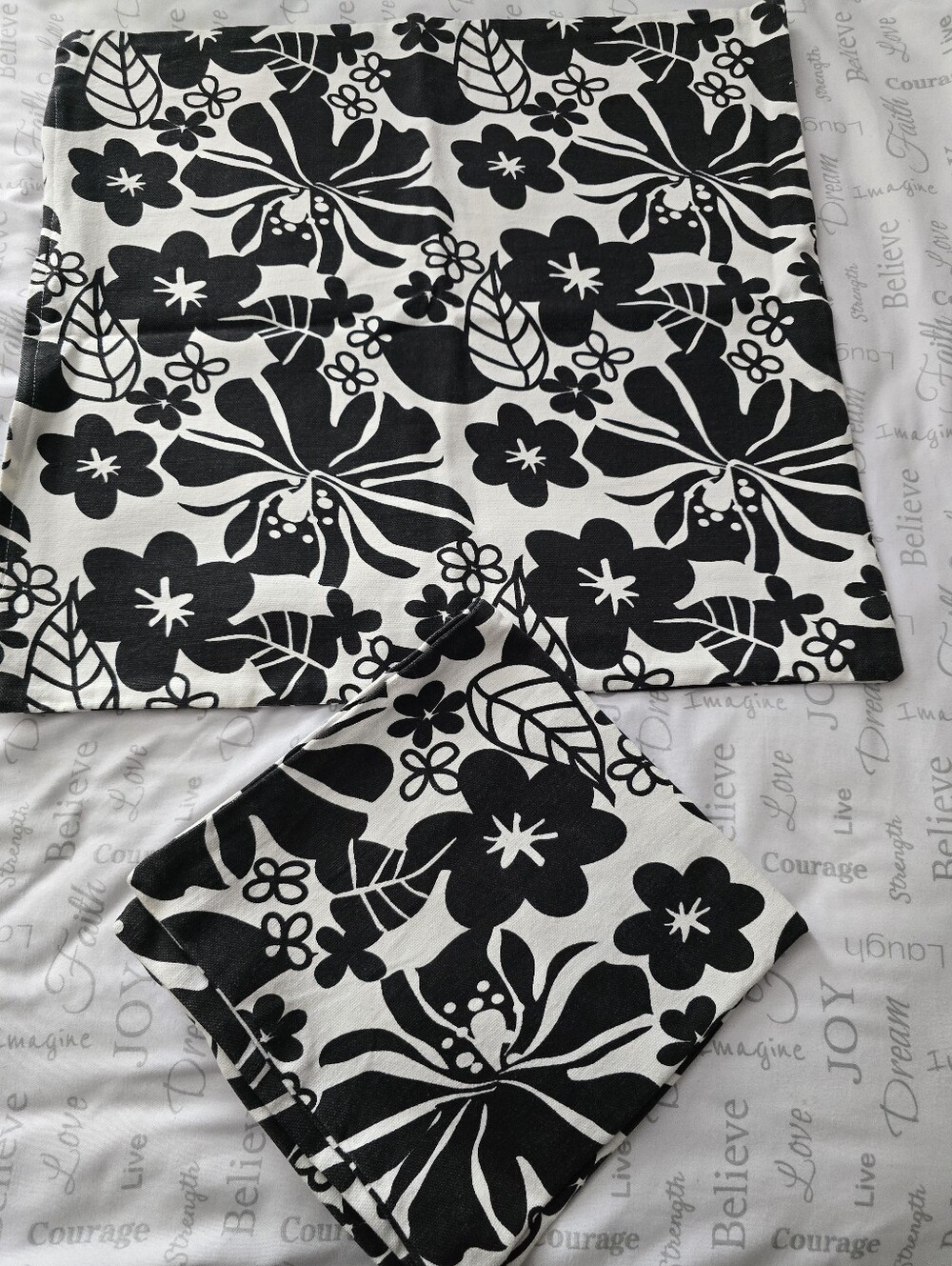2 Pc Black & White Floral Pillow Cases